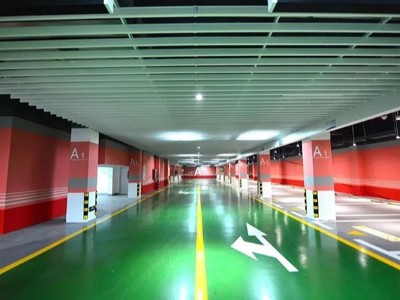一套讓人過目不忘的地下車庫(kù)標(biāo)識(shí)系統(tǒng)